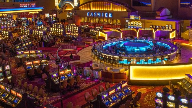 Slot Fortune Gems کیسینو میں پوکر گیمز